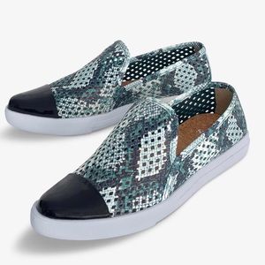 Jibs Slim Cap Slip-On Shoes, Teal Python Print, Women's 7